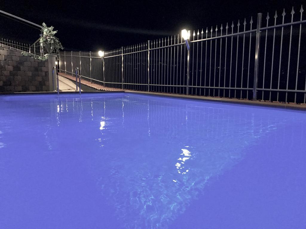 Wellness Suite Na' Canuna' Roddi Exteriér fotografie