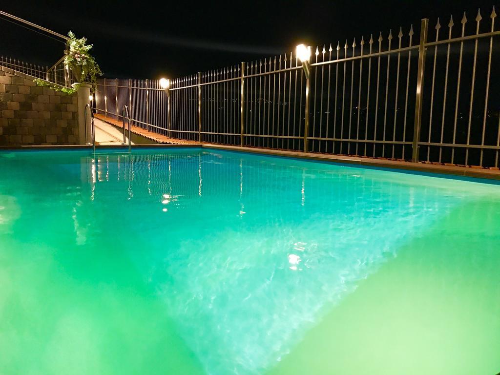 Wellness Suite Na' Canuna' Roddi Exteriér fotografie
